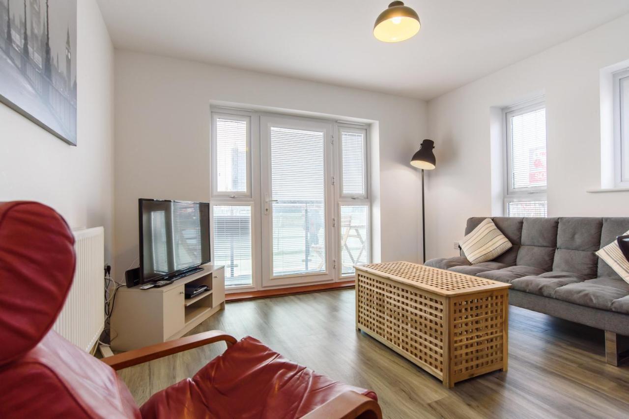 Raphael Retreat Apartment Newport  Ngoại thất bức ảnh